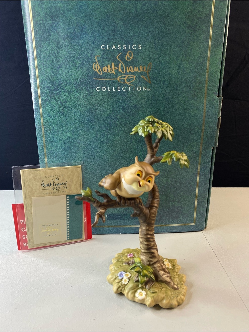 Disney WDCC Bambi Friend Owl "What's Going On Around Here?" Special 50th Ann.